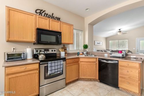 20320 82 Ln, Peoria AZ  85382-5483 exterior