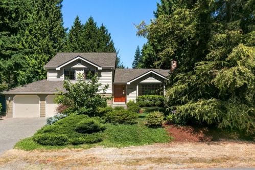 17432 136th St, Redmond, WA 98052-1263