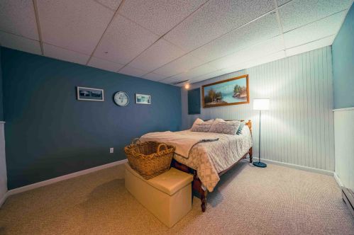 115 Fieldstone Dr, Londonderry NH  03053-2709 exterior