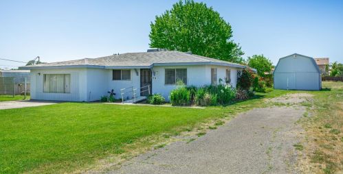 8674 Bow St, Elk Grove, CA 95624-9454