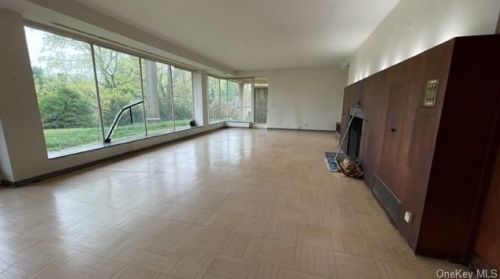 39 Penny Ln, Scarsdale NY  10583-3209 exterior