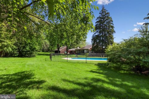 4440 Province Line Rd, Princeton NJ 08540-4368 exterior