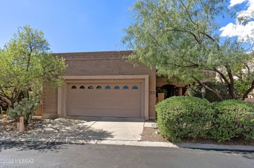 6261 Calle Retreta Serena, Tucson, AZ 85750-0949