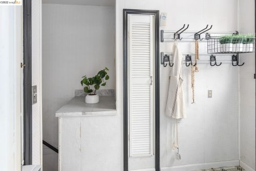 3963 Coolidge Ave, Oakland CA  94602-3428 exterior