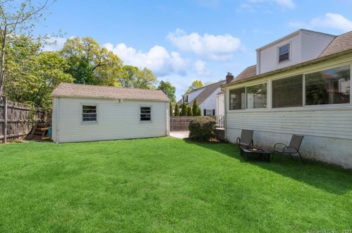 5 Van Buren Cir, Stamford CT  06906-2421 exterior