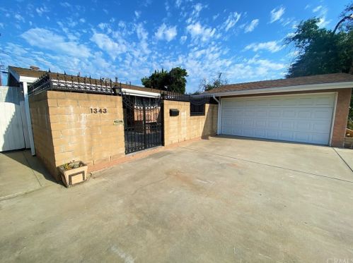 1343 Gilbert St, Anaheim, CA 92801-1429