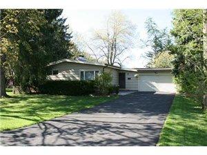40 Sutton Pl, Rochester, NY 14620-3356