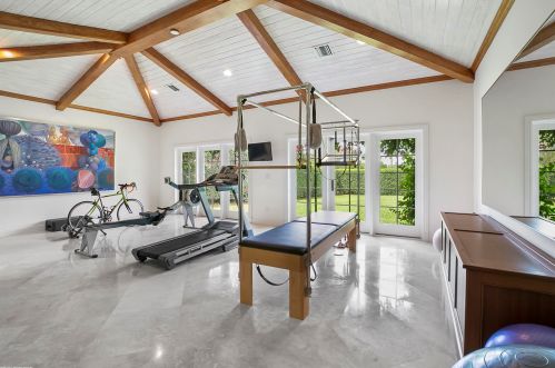 15563 Estancia Ln, West Palm Beach FL  33414-7439 exterior