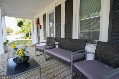 411 6th St, Laurel DE  19956-1363 exterior