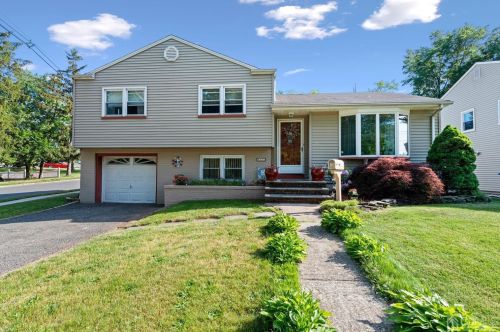 291 Park Dr, Woodbridge, NJ 07095-0020