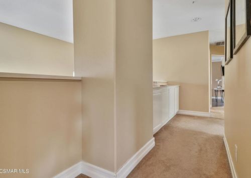 969 Roldan Ave, Simi Valley CA  93065-5667 exterior