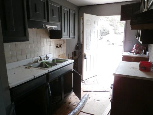 30 Paige Dr, Coventry RI 02816-8931 exterior