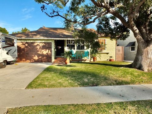 4832 Pearce Ave, Long Beach, CA 90808-1141