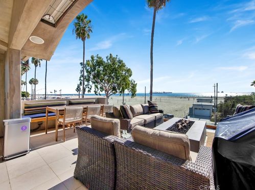 5121 Ocean Blvd, Long Beach, CA 90803-6924