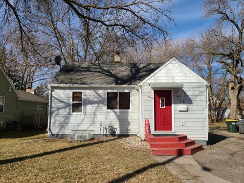 616 15th St, Willmar MN  56201-2936 exterior