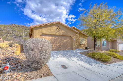 3054 Mountain Dew St, Tucson, AZ 85746-1092