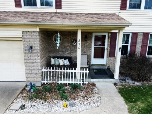 8761 Beckys Ridge Dr, Cincinnati, OH 45251-8421