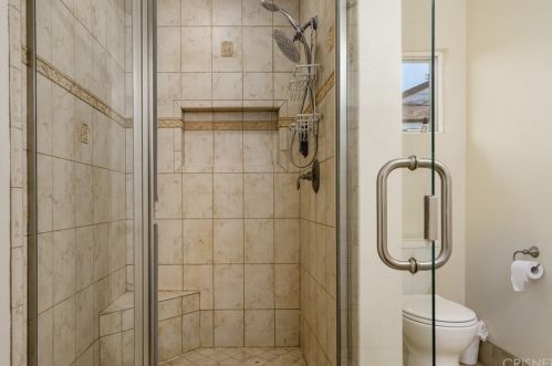 10414 Ferina St, Bellflower CA  90706-4121 exterior