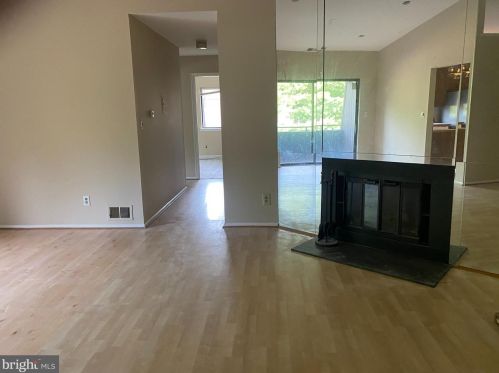 2532 Old Stone Mill Dr, East Windsor NJ  08512-2222 exterior