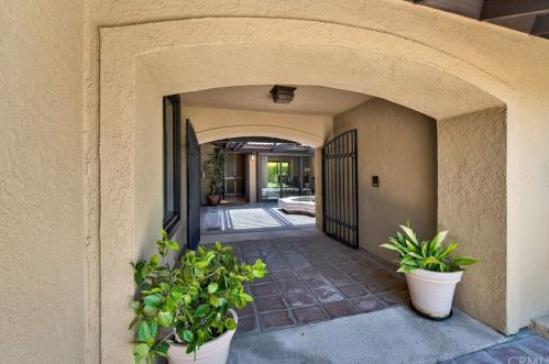 10552 Wulff Dr, Orange, CA 92861-5324