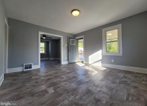 139 Cuthbert Blvd, Camden, NJ 08107-1016