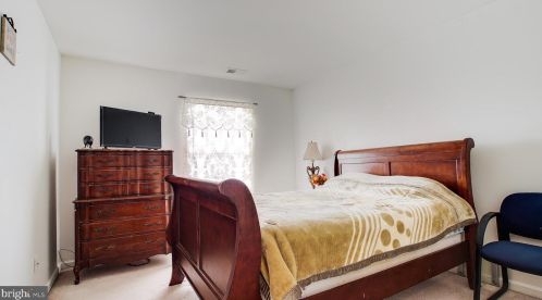 29 Durham Dr, Columbus NJ  08022-2349 exterior