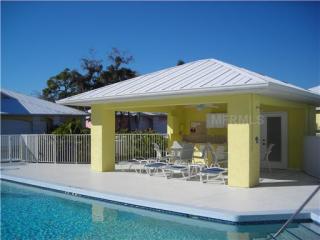 35 Cavallini Dr, Nokomis, FL 34275-1477