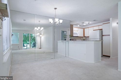 11723 Summerchase Cir, Herndon VA  20194-1137 exterior