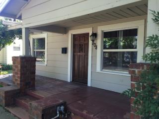 308 Manzanita Ave, Roseville, CA 95678-1719