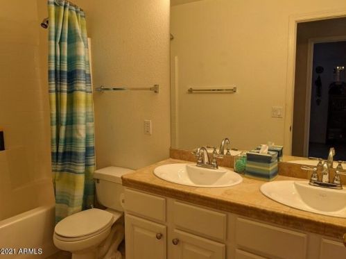 7439 Via Montoya Dr, Glendale AZ 85310-5286 exterior