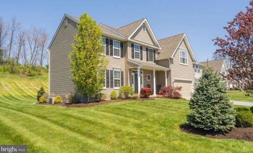 305 7th Ave, Parkesburg, PA 19365-1460