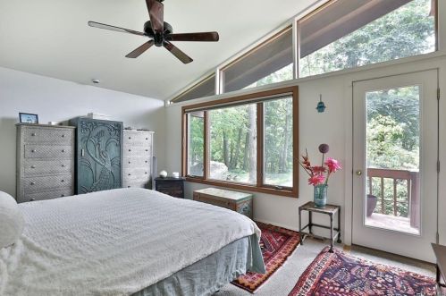 68 Spice Bush Ln, Tuxedo Park NY  10987-3518 exterior