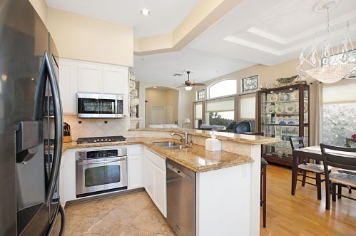 7713 Hazard Center Dr, San Diego CA  92108-4541 exterior