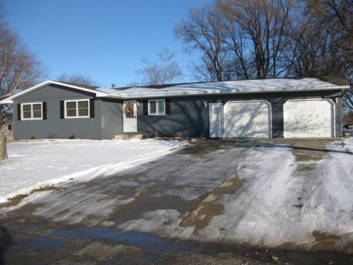 222 Superior St, Osgood, IA 50536-1160