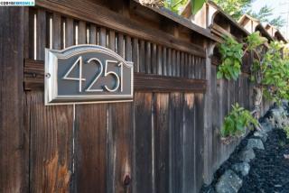 4251 Coolidge Ave, Oakland, CA 94602-3434