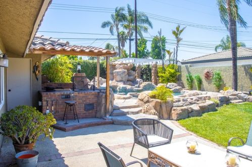 1341 Vallejo Way, Upland CA  91786-3164 exterior