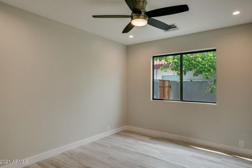 7614 20th St, Phoenix AZ  85020-4703 exterior