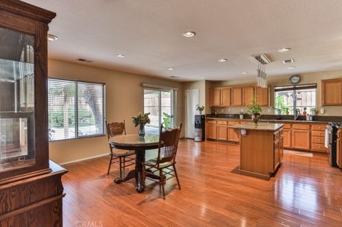 229 Woodlake St, Lake Elsinore CA  92530-1891 exterior