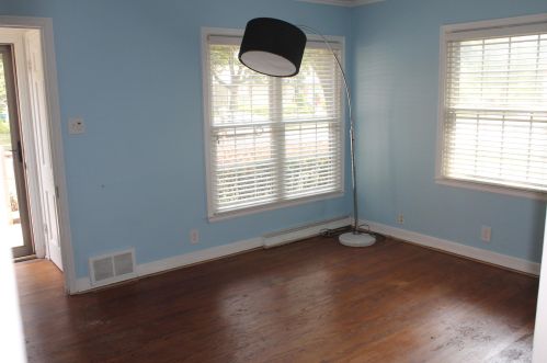 5619 Argyle Ave, Milwaukee, WI 53209-4359