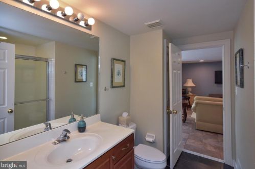 116 Osborne Cir, Kennett Sq PA  19348-1910 exterior