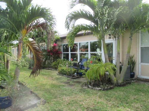 160 Lk Meryl Dr, West Palm Beach FL  33411-3396 exterior