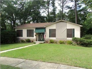 5904 Rio Vista Dr, Mobile, AL 36693-3533