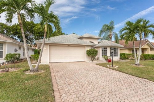 26820 Sammoset Way, Bonita Springs, FL 34135-6581
