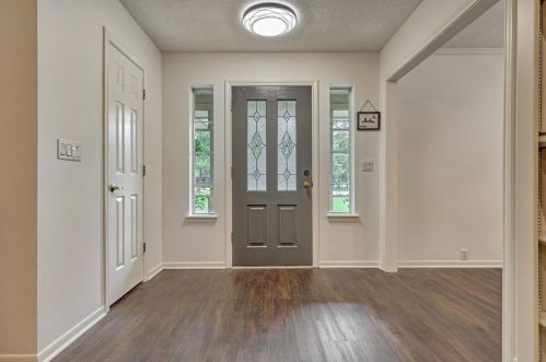 1809 Carriage Hills Blvd, Conroe TX  77384-3333 exterior