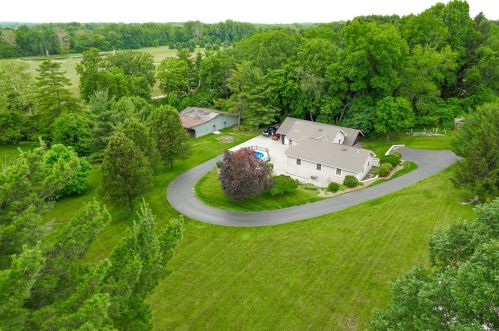 21 Buckeye Blvd, Pataskala OH  43062-8465 exterior