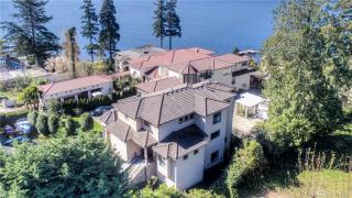 13259 Holmes Point Dr, Kirkland, WA 98034-1602