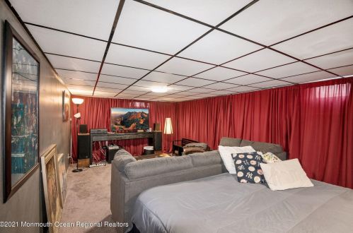 323 Lk Shr Dr, Bricktown NJ 08723-6013 exterior