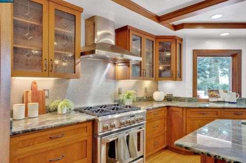 465 I St, Benicia, CA 94510-3057