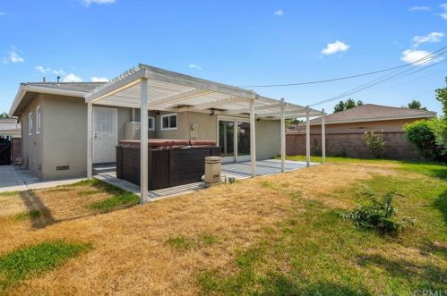 9648 Prichard St, Bellflower CA  90706-3031 exterior