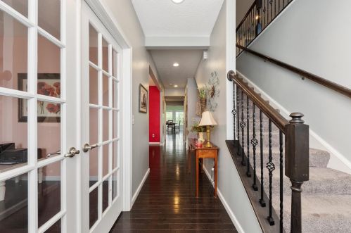 1386 Apple Farm Dr, Amelia, OH 45102